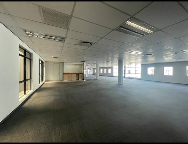 566M² OFFICE TO LET IN RIVONIA